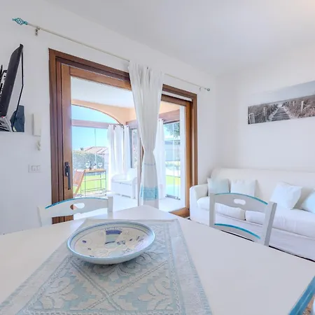 Perseo Vacanze Poggio Dei Fiori Con Piscina Privata אולביה