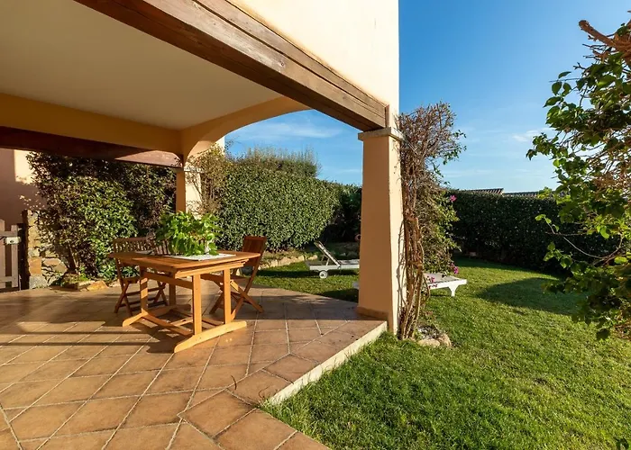 Perseo Vacanze Poggio Dei Fiori Con Piscina Privata Dom wakacyjny Olbia